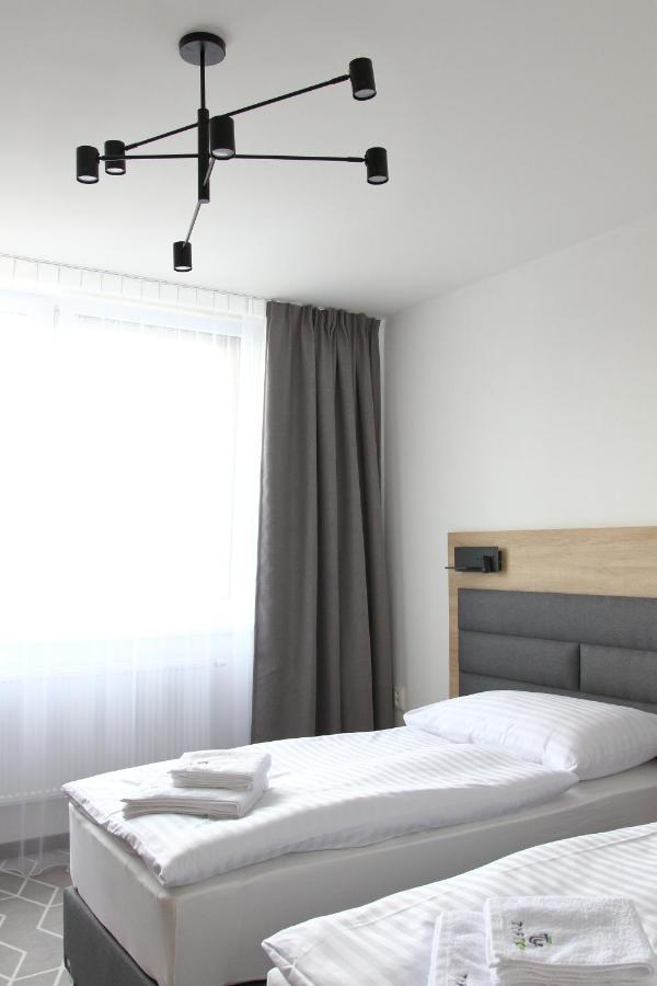Typton Hotel&Spa Medzilaborce Extérieur photo
