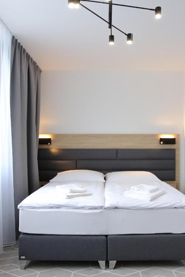 Typton Hotel&Spa Medzilaborce Extérieur photo