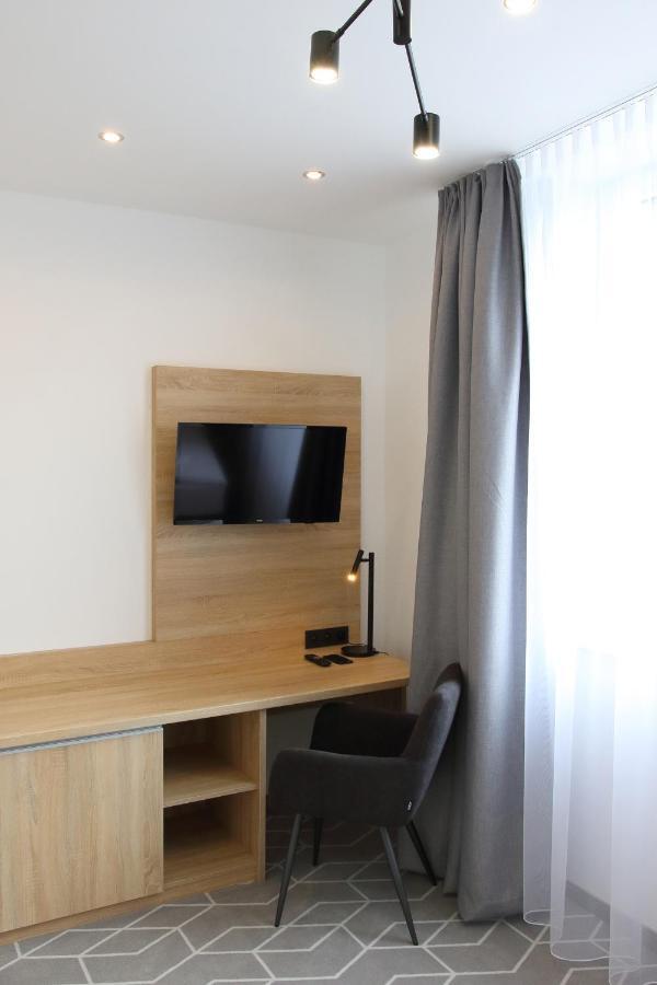 Typton Hotel&Spa Medzilaborce Extérieur photo